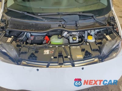 Zdjęcie 11 z 12 samochodu: 2018 SMART FORTWO VIN:WMEFJ9BA5JK283701 - miniatura
