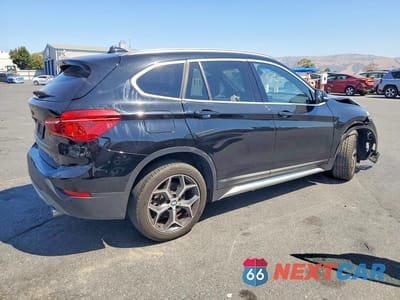 Trzecie zdjęcie samochodu z tyłu: 2019 BMW X1 XDRIVE28I VIN:WBXHT3C54K5L91567 - miniatura