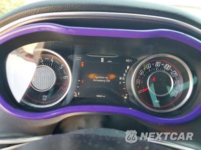 Zdjęcie 9 z 13 samochodu: 2015 DODGE CHALLENGER SXT PLUS VIN:2C3CDZBG4FH833566 - miniatura