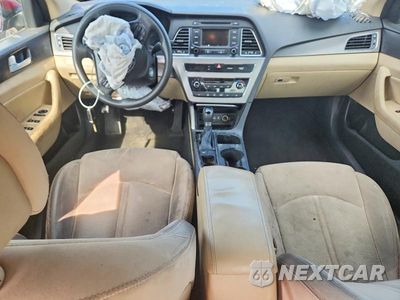 Zdjęcie 8 z 12 samochodu: 2015 HYUNDAI SONATA SPORT VIN:5NPE34AF3FH042522 - miniatura