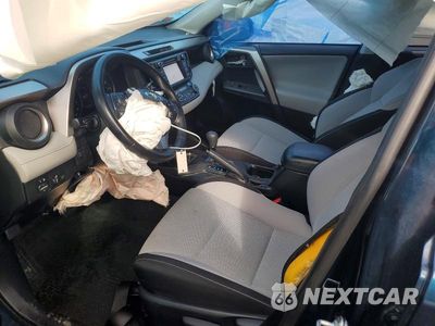 Zdjęcie 7 z 13 samochodu: 2018 TOYOTA RAV4 XLE VIN:JTMRFREV7JJ254380 - miniatura