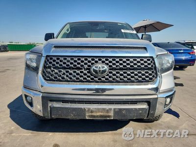 Piąte zdjęcie samochodu w środku: 2020 TOYOTA TUNDRA CREWMAX SR5 VIN:5TFEY5F14LX267293 - miniatura