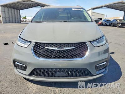 Piąte zdjęcie samochodu w środku: 2022 CHRYSLER PACIFICA TOURING L VIN:2C4RC1BG0NR115550 - miniatura