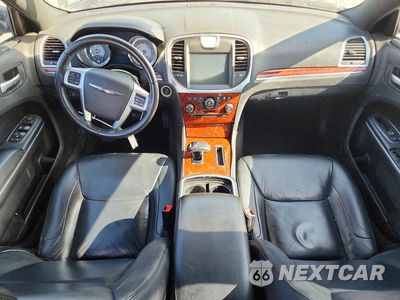 Zdjęcie 8 z 13 samochodu: 2013 CHRYSLER 300 VIN:2C3CCAAG9DH600429 - miniatura