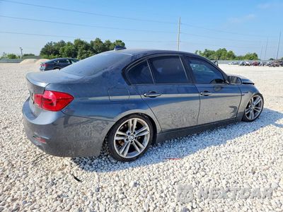 Trzecie zdjęcie samochodu z tyłu: 2016 BMW 320 I VIN:WBA8E1G51GNT37508 - miniatura