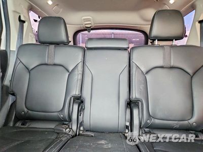 Zdjęcie 10 z 14 samochodu: 2025 HONDA PILOT EXL VIN:5FNYG1H41SB061048 - miniatura