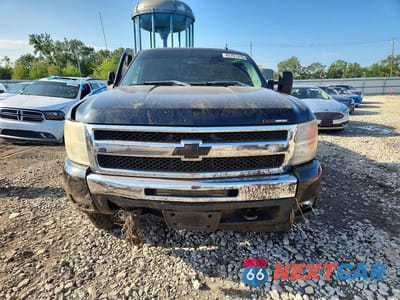 Piąte zdjęcie samochodu w środku: 2009 CHEVROLET SILVERADO K1500 LT VIN:1GCEK29089Z209154 - miniatura