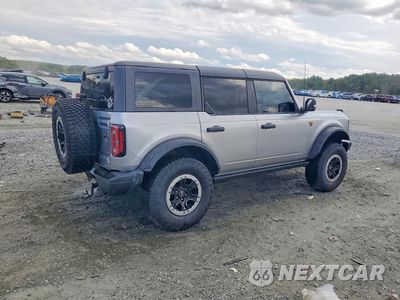 Trzecie zdjęcie samochodu z tyłu: 2023 FORD BRONCO BASE VIN:1FMEE5DH2PLB16244 - miniatura