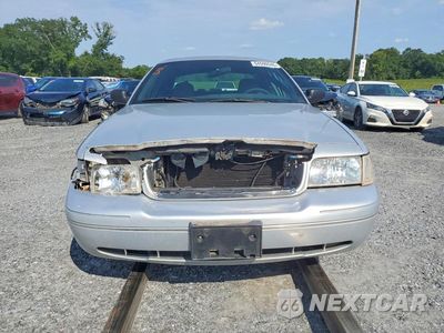 Piąte zdjęcie samochodu w środku: 2003 FORD CROWN VICTORIA POLICE INTERCEPTOR VIN:2FAFP71W33X186078 - miniatura