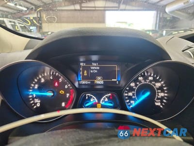 Zdjęcie 9 z 13 samochodu: 2018 FORD ESCAPE SE VIN:1FMCU9GD2JUA75321 - miniatura