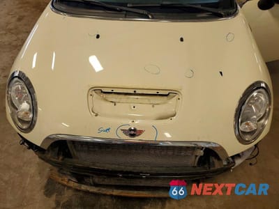 Zdjęcie 11 z 13 samochodu: 2013 MINI COOPER COUPE S VIN:WMWSX3C56DT772548 - miniatura