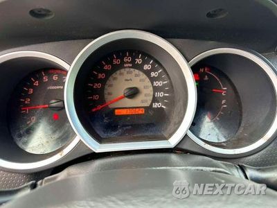 Zdjęcie 8 z 10 samochodu: 2005 TOYOTA TACOMA ACCESS CAB VIN:5TEUU42N65Z125386 - miniatura