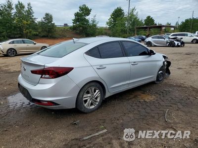 Trzecie zdjęcie samochodu z tyłu: 2019 HYUNDAI ELANTRA SE VIN:5NPD84LF1KH468035 - miniatura