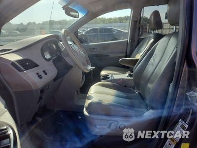 Zdjęcie 7 z 13 samochodu: 2014 TOYOTA SIENNA LE VIN:5TDKK3DC3ES513045 - miniatura
