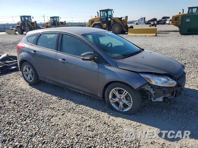 Czwarte zdjęcie samochodu z boku: 2013 FORD FOCUS SE VIN:1FADP3K28DL267734 - miniatura