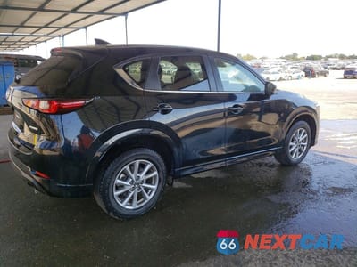 Trzecie zdjęcie samochodu z tyłu: 2025 MAZDA CX-5 PREFERRED VIN:JM3KFBCL5S0599299 - miniatura
