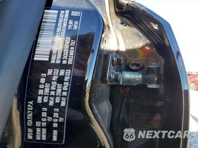 Zdjęcie 14 z 14 samochodu: 2022 JEEP RENEGADE LATITUDE VIN:ZACNJDB16NPN80529 - miniatura