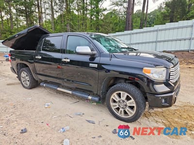 Czwarte zdjęcie samochodu z boku: 2017 TOYOTA TUNDRA PLATINUM VIN:5TFAY5F10HX602670 - miniatura