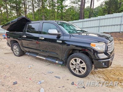 Czwarte zdjęcie samochodu z boku: 2017 TOYOTA TUNDRA PLATINUM VIN:5TFAY5F10HX602670 - miniatura