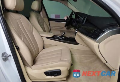 Piąte zdjęcie samochodu w środku: 2015 BMW X5 XDRIVE35I VIN:5UXKR0C54F0K59653 - miniatura