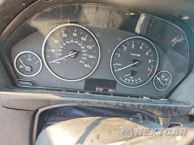 Zdjęcie 9 z 12 samochodu: 2014 BMW 328 XI SULEV VIN:WBA3B5G59ENS08097 - miniatura