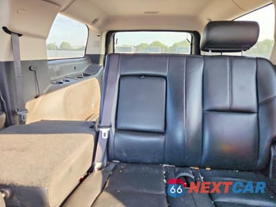 Zdjęcie 10 z 13 samochodu: 2008 CHEVROLET SUBURBAN K1500 LS VIN:3GNFK16358G204660 - miniatura