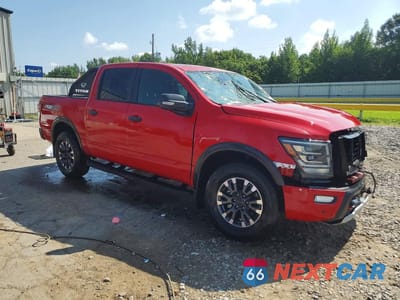 Czwarte zdjęcie samochodu z boku: 2024 NISSAN TITAN PRO-4X VIN:1N6AA1ED4RN105043 - miniatura
