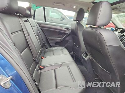 Zdjęcie 11 z 13 samochodu: 2018 VOLKSWAGEN GOLF SPORTWAGEN S VIN:3VWD17AUXJM751711 - miniatura