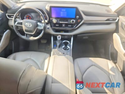 Zdjęcie 8 z 13 samochodu: 2023 TOYOTA HIGHLANDER HYBRID XLE VIN:5TDKBRCH6PS576577 - miniatura