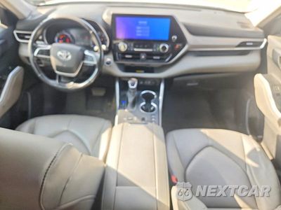 Zdjęcie 8 z 13 samochodu: 2023 TOYOTA HIGHLANDER HYBRID XLE VIN:5TDKBRCH6PS576577 - miniatura