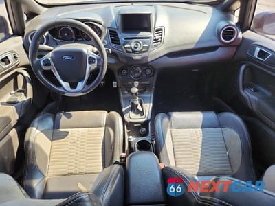 Zdjęcie 8 z 12 samochodu: 2017 FORD FIESTA ST VIN:3FADP4GX2HM140072 - miniatura