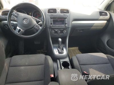 Zdjęcie 8 z 12 samochodu: 2013 VOLKSWAGEN GOLF VIN:WVWDM7AJ4DW062106 - miniatura