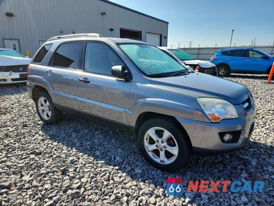 Czwarte zdjęcie samochodu z boku: 2009 KIA SPORTAGE LX/EX VIN:KNDJE723897654450 - miniatura