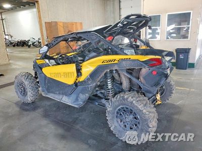Trzecie zdjęcie samochodu z tyłu: 2018 CAN-AM MAVERICK X3 UTILITY VEHICLE VIN:3JBVDAW4XJK000367 - miniatura