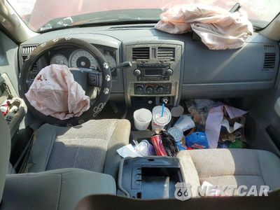 Zdjęcie 8 z 12 samochodu: 2007 DODGE DAKOTA QUAD SLT VIN:1D7HE48P17S215159 - miniatura