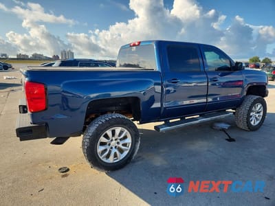 Trzecie zdjęcie samochodu z tyłu: 2018 CHEVROLET SILVERADO K1500 LT VIN:3GCUKREC2JG455853 - miniatura