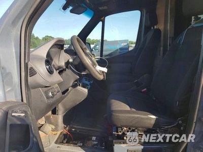 Zdjęcie 7 z 13 samochodu: 2019 MERCEDES-BENZ SPRINTER 2500/3500 VIN:WD4PF1CD0KP151180 - miniatura
