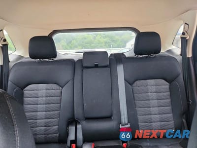 Zdjęcie 10 z 13 samochodu: 2017 FORD EDGE SEL VIN:2FMPK4J9XHBC30292 - miniatura