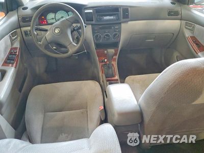 Zdjęcie 8 z 12 samochodu: 2004 TOYOTA COROLLA LE VIN:JTDBR32E542024359 - miniatura