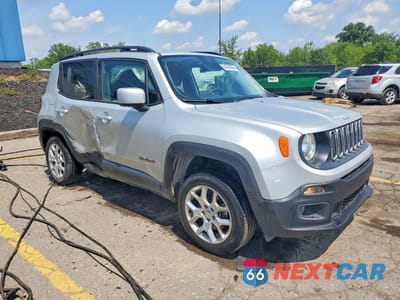 Czwarte zdjęcie samochodu z boku: 2015 JEEP RENEGADE LATITUDE VIN:ZACCJBBT1FPB25976 - miniatura