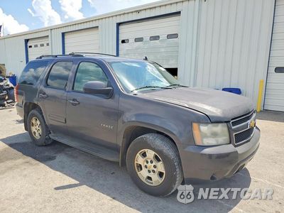 Czwarte zdjęcie samochodu z boku: 2010 CHEVROLET TAHOE C1500 LT VIN:1GNMCBE34AR194186 - miniatura