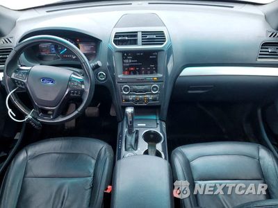 Zdjęcie 8 z 13 samochodu: 2017 FORD EXPLORER XLT VIN:1FM5K8DH0HGB75684 - miniatura