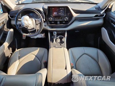 Zdjęcie 8 z 13 samochodu: 2022 TOYOTA HIGHLANDER XLE VIN:5TDGZRAH8NS121635 - miniatura