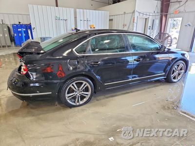 Trzecie zdjęcie samochodu z tyłu: 2013 VOLKSWAGEN PASSAT SE VIN:1VWBN7A3XDC067704 - miniatura