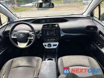 Zdjęcie 7 z 10 samochodu: 2018 TOYOTA PRIUS ONE VIN:JTDKBRFU9J3060117 - miniatura