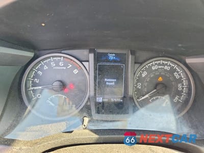 Zdjęcie 9 z 12 samochodu: 2019 TOYOTA TACOMA TRD SPORT VIN:3TMCZ5AN1KM235372 - miniatura