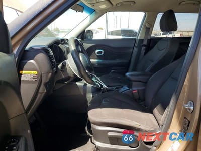 Zdjęcie 7 z 14 samochodu: 2016 KIA SOUL BASE VIN:KNDJN2A22G7293094 - miniatura