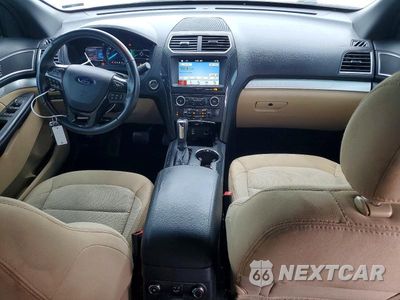 Zdjęcie 8 z 13 samochodu: 2017 FORD EXPLORER XLT VIN:1FM5K7D82HGD78490 - miniatura