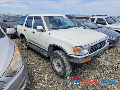 Czwarte zdjęcie samochodu z boku: 1995 TOYOTA 4RUNNER SR5 V6 VIN:JT3VN39W8S0172378 - miniatura