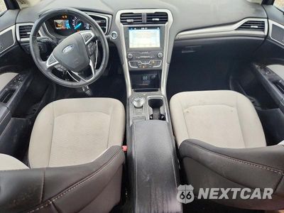 Zdjęcie 8 z 12 samochodu: 2019 FORD FUSION SE VIN:3FA6P0HD1KR112053 - miniatura